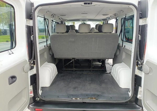 Renault Trafic cena 34900 przebieg: 287000, rok produkcji 2006 z Elbląg małe 704